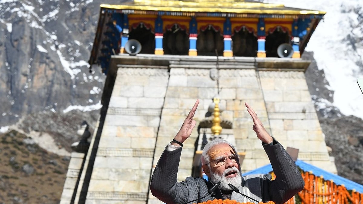 Congress accuses PM of distorting history amid Vande Mataram row