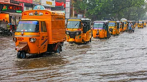 Rains lash Tamil Nadu as cyclonic storm brews up