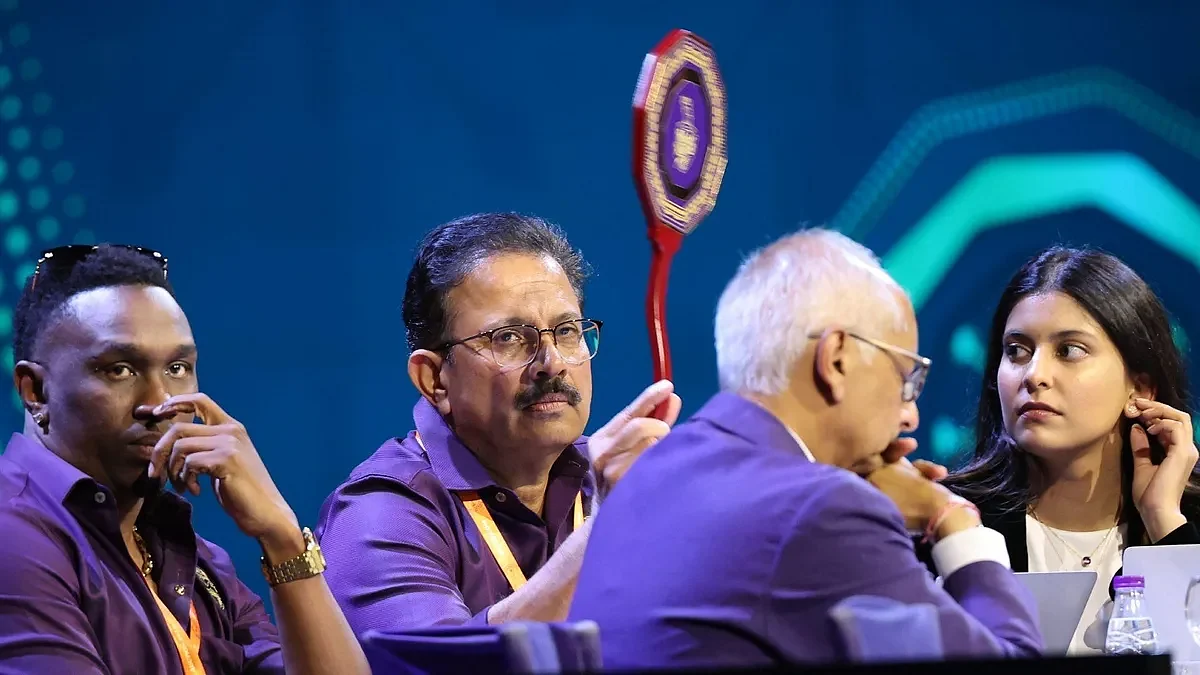 Dwayne Bravo (left), KKR CEO Venky Mysore, co-owner Jay Mehta and his daughter at the auction