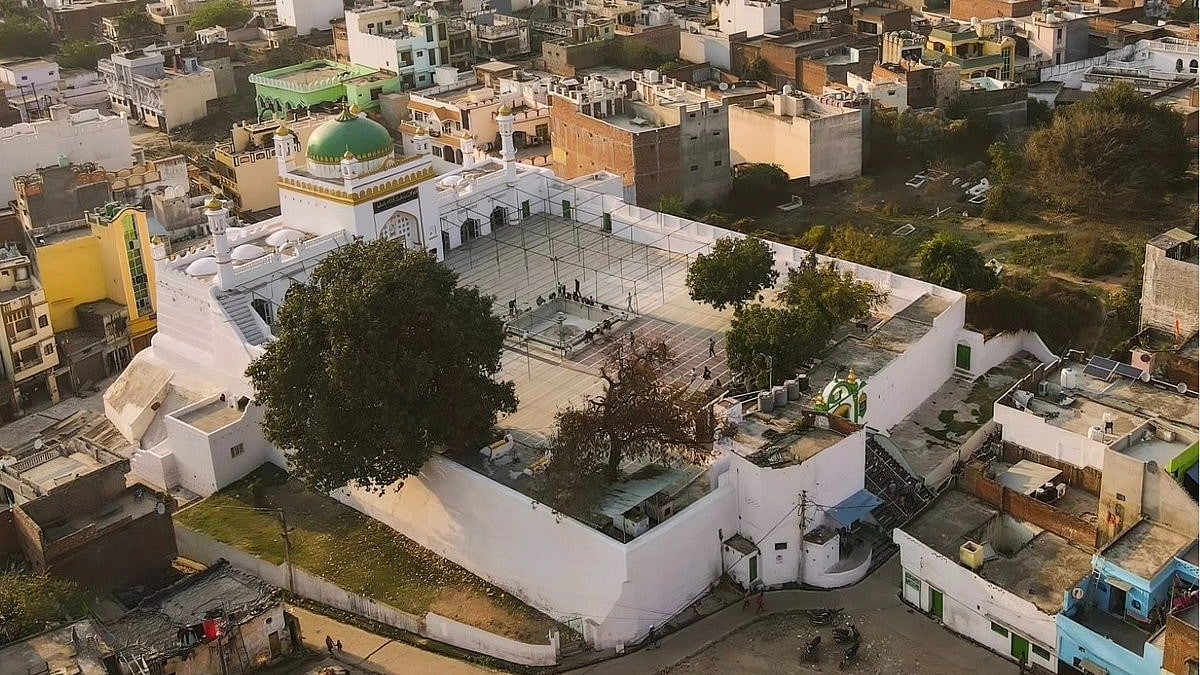 SC halts Sambhal trial, directs UP govt to maintain peace and harmony