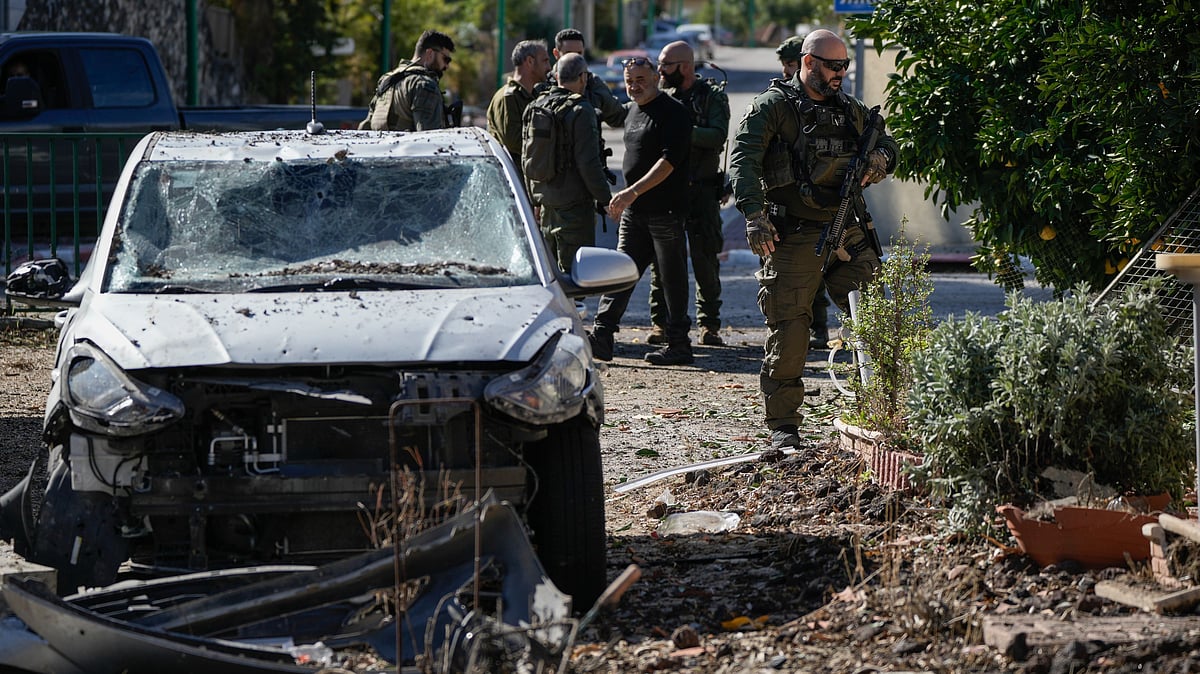 Israeli fighter jet launches airstrike in Lebanon amid ceasefire
