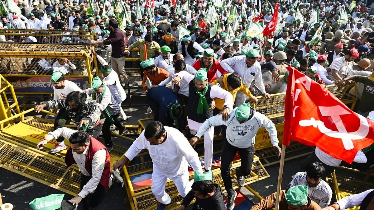 Demanding discussion on MSP, farmers break police barricades, march to Delhi 