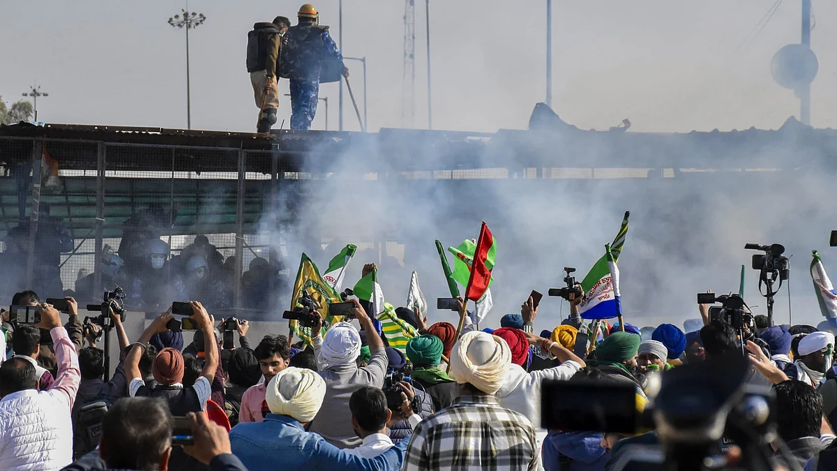 Tear gas deployed against the farmers' jatha on their Delhi Chalo march at Shambhu border, Haryana