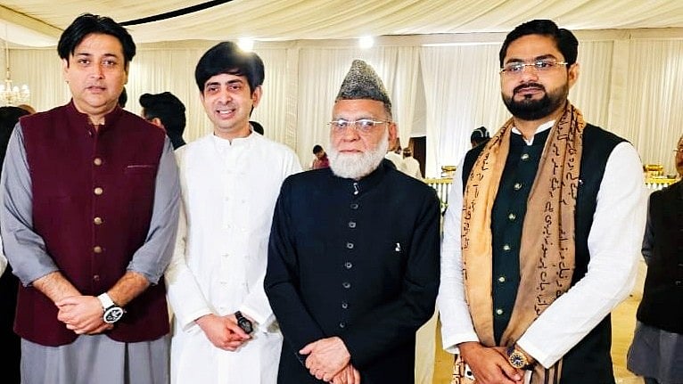 Listen to us, win hearts of Muslims: Jama Masjid shahi imam to PM Modi