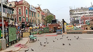 Kolkata: As Bangladeshi tourists dwindle, traders worry about sinking fortunes