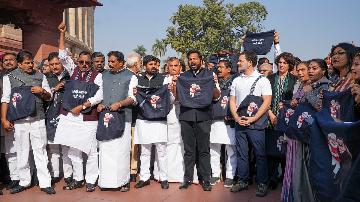 INDIA bloc MPs continue their demand of a JPC probe of the Adani allegations wiht black jholas