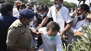 Rahul Gandhi meets family of 2020 Hathras victim