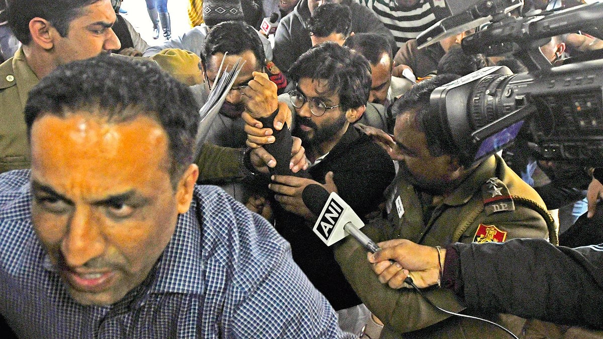 Sharjeel Imam being taken to court by Delhi Police officials