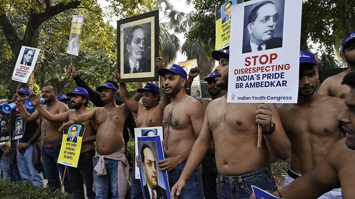 Youth Congress workers protest against Amit Shah in New Delhi on 19 December (photo: Vipin/NH)