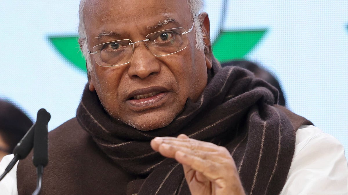 ‘Stubborn, anti-farmer’: Mallikarjun Kharge attacks Centre 