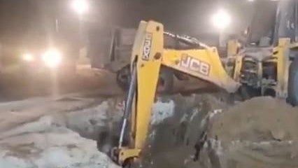 Over 68 hours on, 3-year-old still stuck in borewell; rat miners roped in