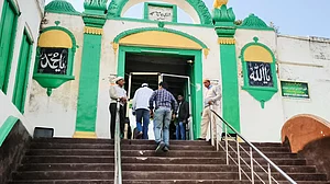 Sambhal: Police personnel stand guard as devotees come out of the Shahi Jama Masjid (file photo)
