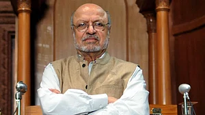 Shyam Benegal tribute: Doordarshan to screen ‘Manthan’ in restored version