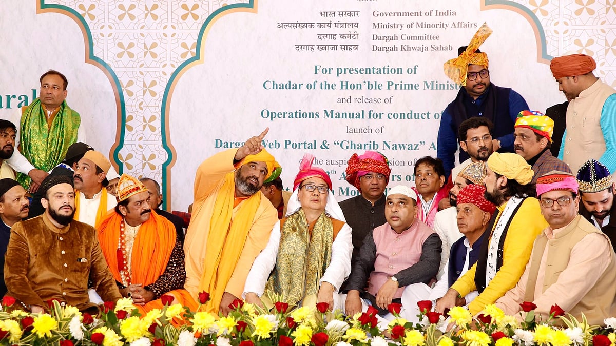 Union minister Kiren Rijiju offers chadar at Ajmer Sharif Dargah on PM Modi's behalf