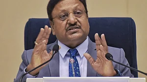 Poll dole, ‘freebie’ difficult to define, rues CEC Rajiv Kumar