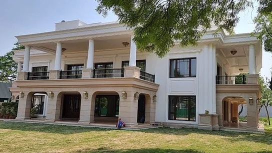 Image of the Delhi CM's alleged 'Sheesh Mahal' courtesy a BJP member's handle