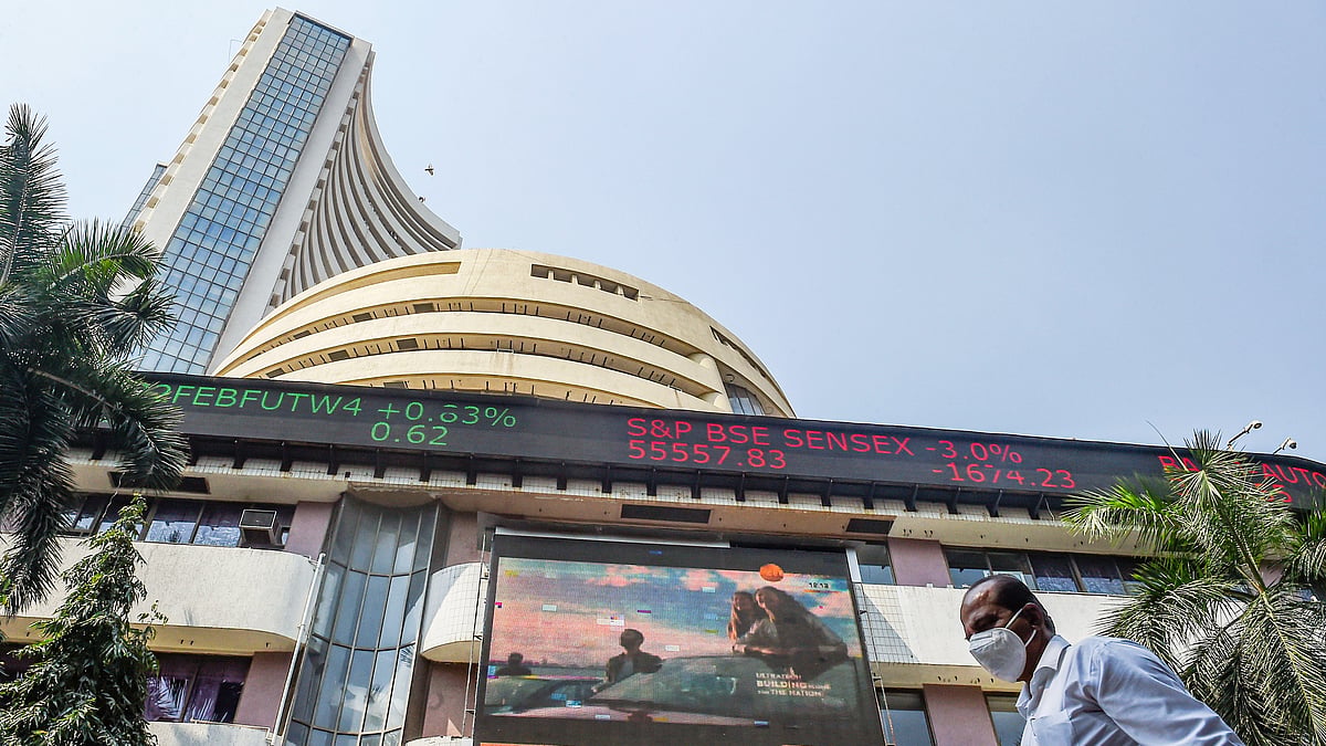 Sensex, Nifty slide for fourth session on tariff worries and FII selling