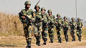 BSF jawans attacked by cattle smugglers at India-Bangladesh border