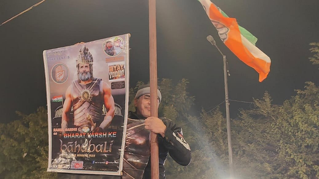 Rahul Gandhi imagined as 'Bharatvarsh ke Bahubali' by a Congress supporter (photos: Vishwadeepak/NH)