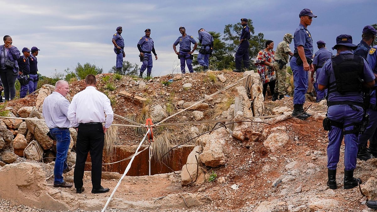 Hundreds trapped, starving, dying for months in South Africa gold mine
