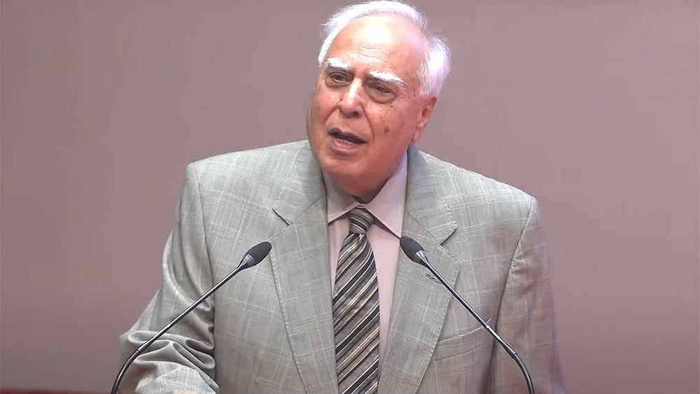 Kapil Sibal in New Delhi on 8 November 2024 (photo: IANS)
