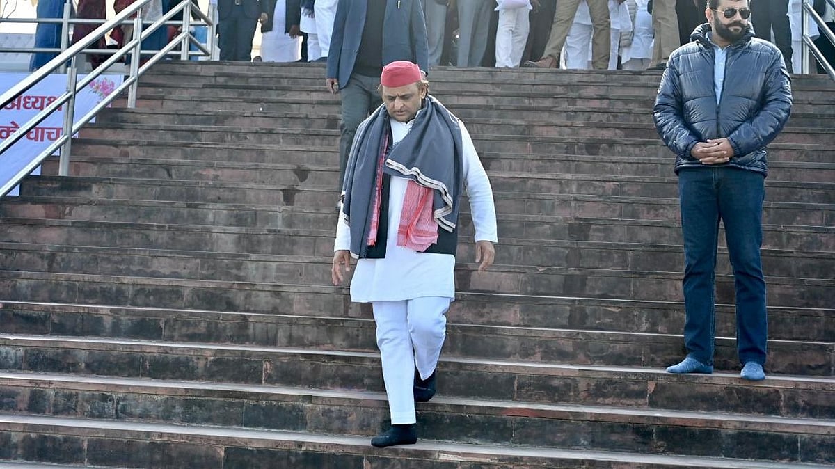 ‘Would you drink from Yamuna in UP?’ Akhilesh sticks oar into Yogi–Kejriwal tussle
