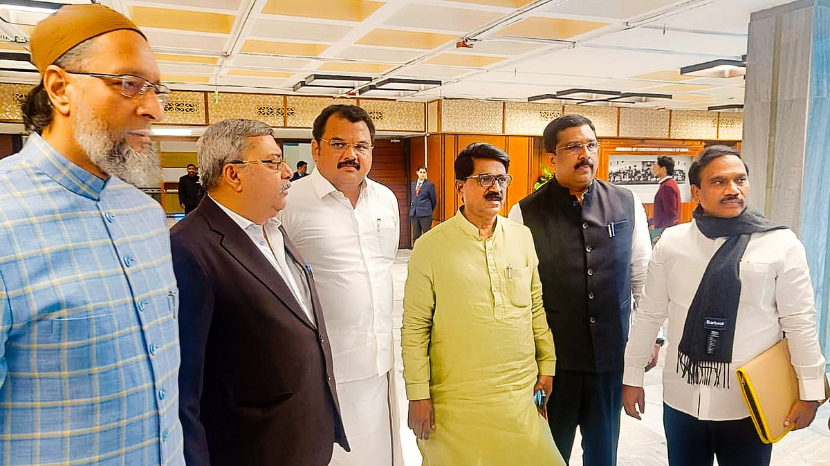 Waqf Bill's 'draconian' character to remain despite joint panel: Oppn MPs