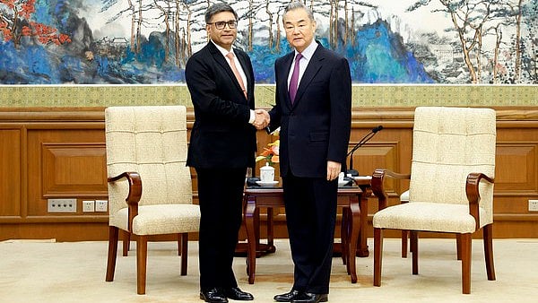 India, China decide to resume Kailash Mansarovar Yatra, direct flights