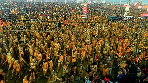 Casualties feared at Maha Kumbh due to stampede situation; Amrit Snan called off