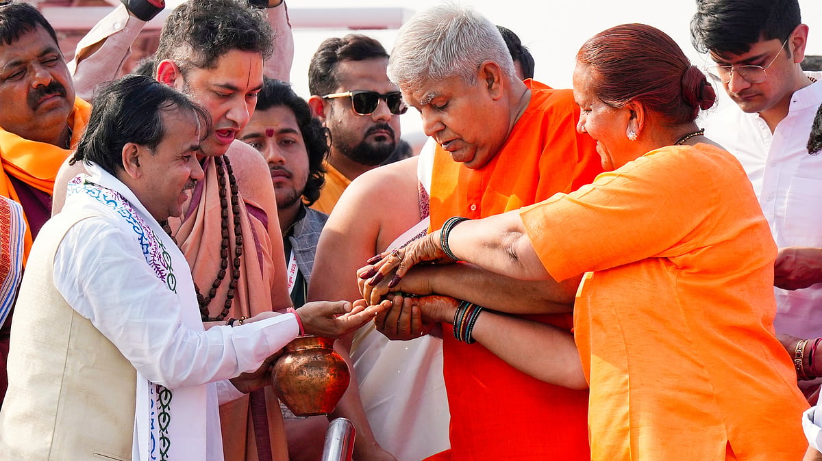 Maha Kumbh: Dhankhar takes dip in Sangam, praises Yogi for 'excellent' arrangements