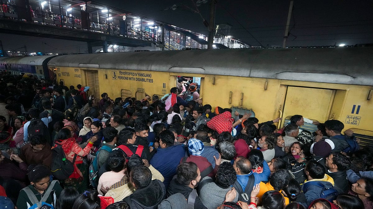 New Delhi Railway Station remains overcrowded hours after deadly stampede