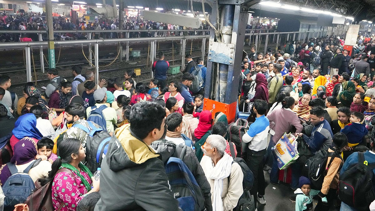 AAP seeks govt’s explanation of CAG report on Rs 2,604 cr ‘loss’ to Railways