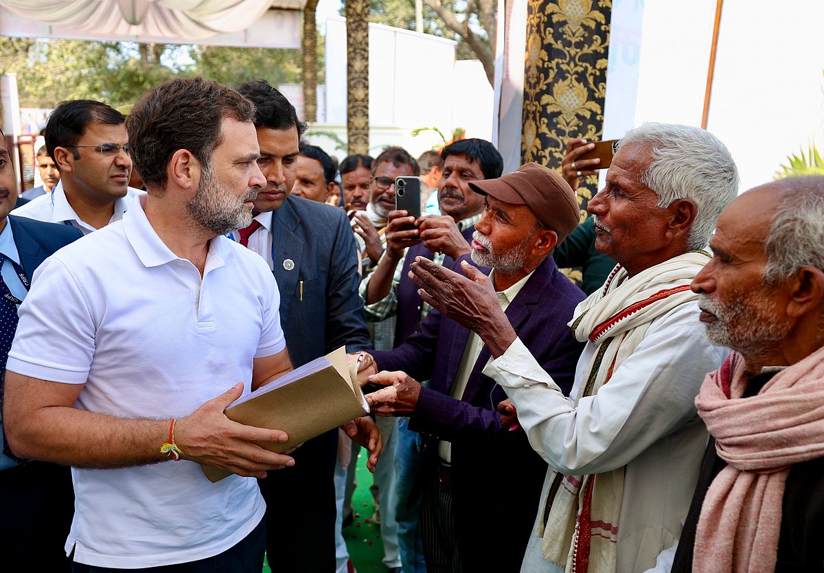 Rahul Gandhi meets local senior Dalit leaders in Rae Bareli