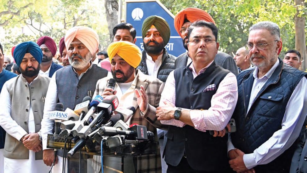 Is this the beginning of the end of AAP in Punjab?