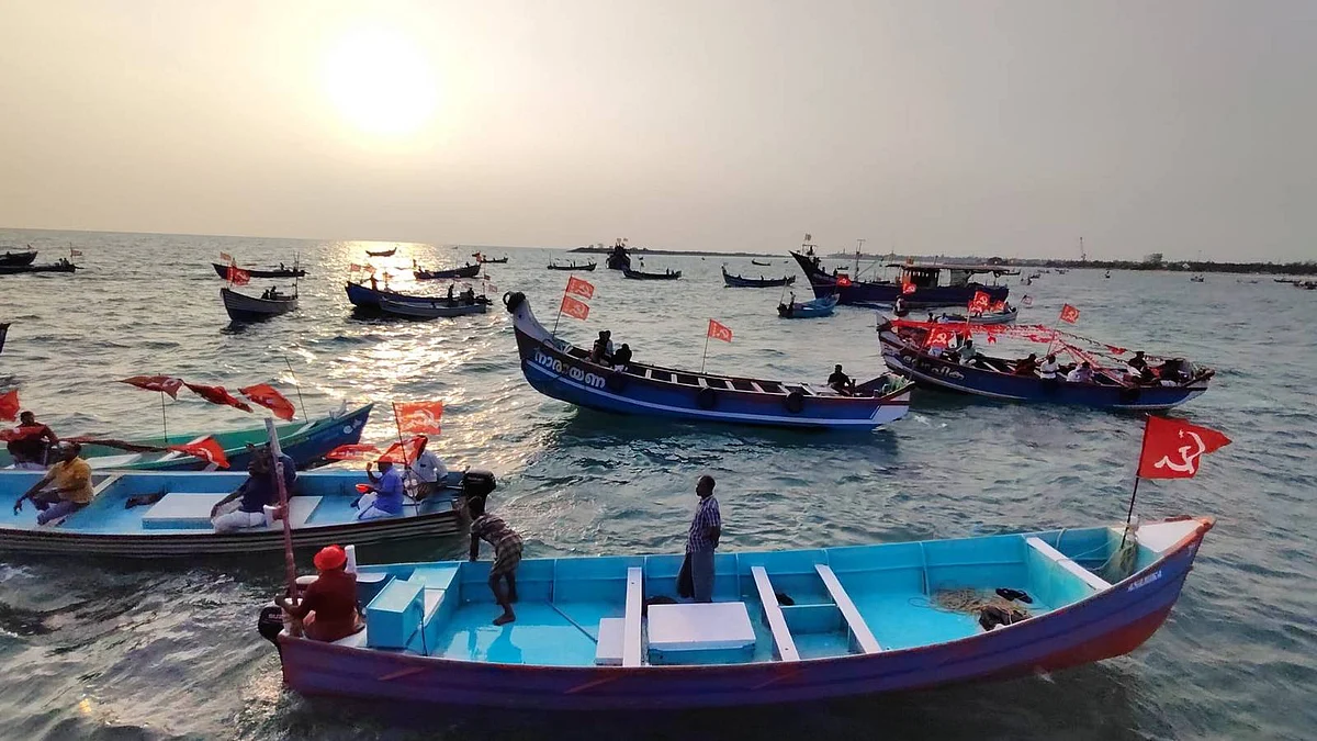 Protesting fishermen (photo: @cpimspeak/X)
