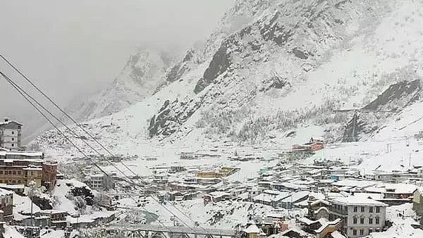 Avalanche buries BRO camp in Uttarakhand: 33 workers rescued, 22 still trapped
