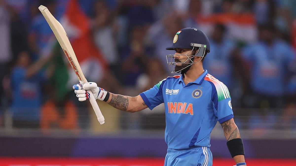 Virat Kohli reaches his 50 (photo: @BCCI/X)