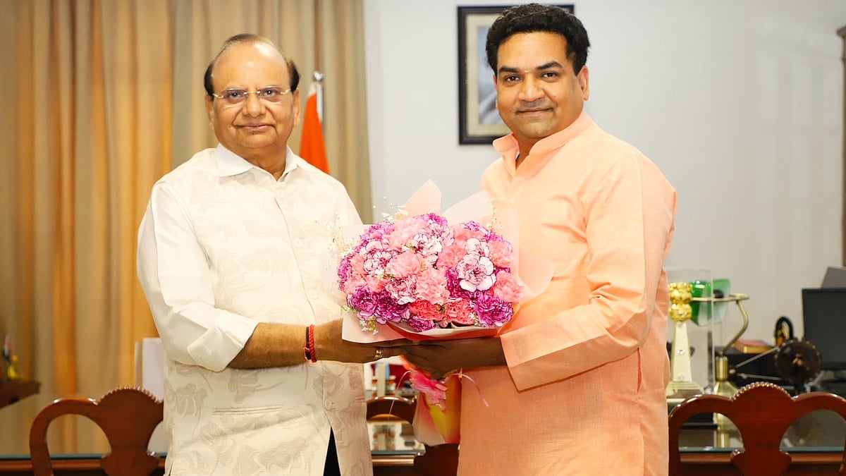 Kapil Mishra (right) with Delhi L-G V.K. Saxena (photo: @KapilMishra_IND/X)