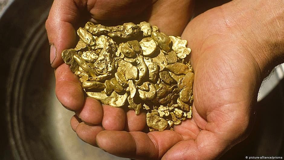 Gold prices climb, but economic data could shift the trend 