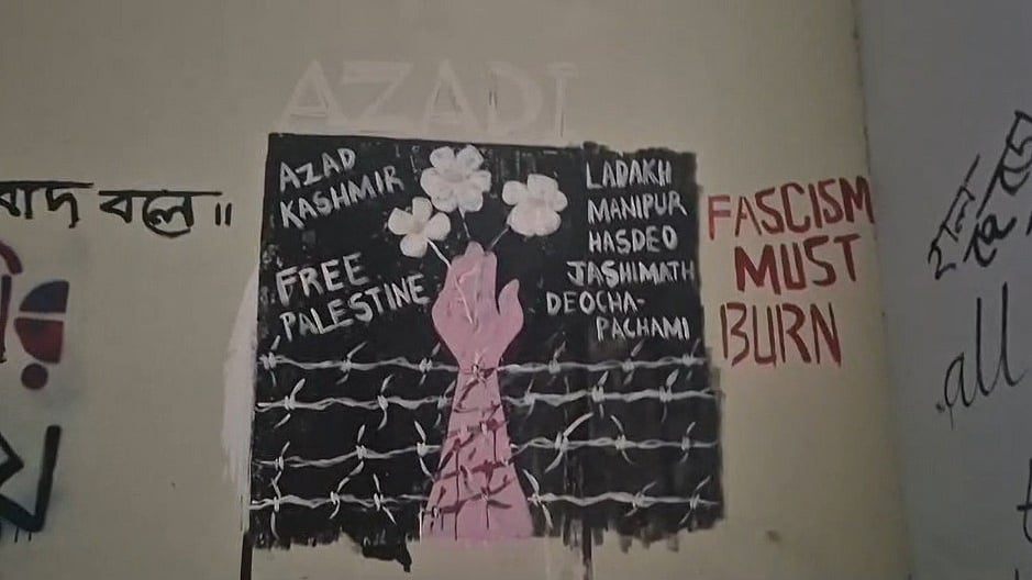 The 'Azad Kashmir' and 'Free Palestine' graffiti in question
