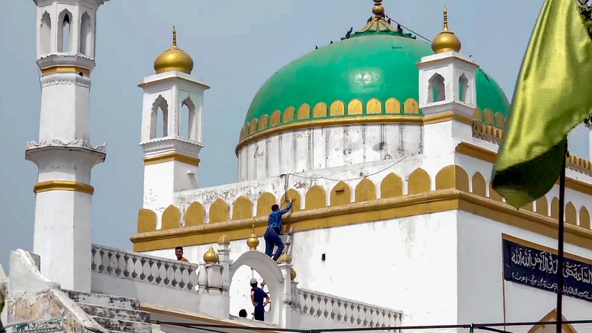 Whitewashing of Sambhal Shahi Jama Masjid: ASI team conducts assessment