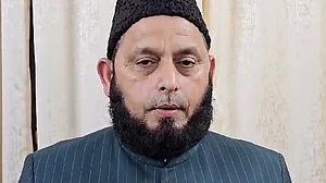 Amid Holi-Jumma row, cleric calls for peace and harmony