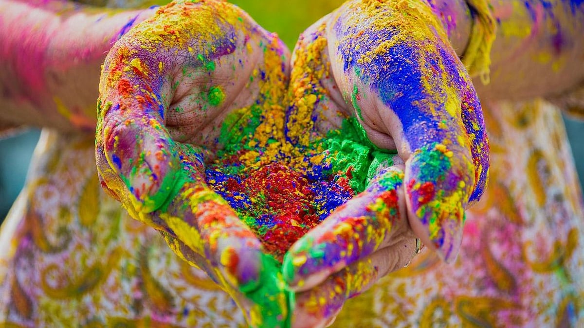 Barsi village offers only colours (representative image), avoiding fire that might hurt Shiva's feet 