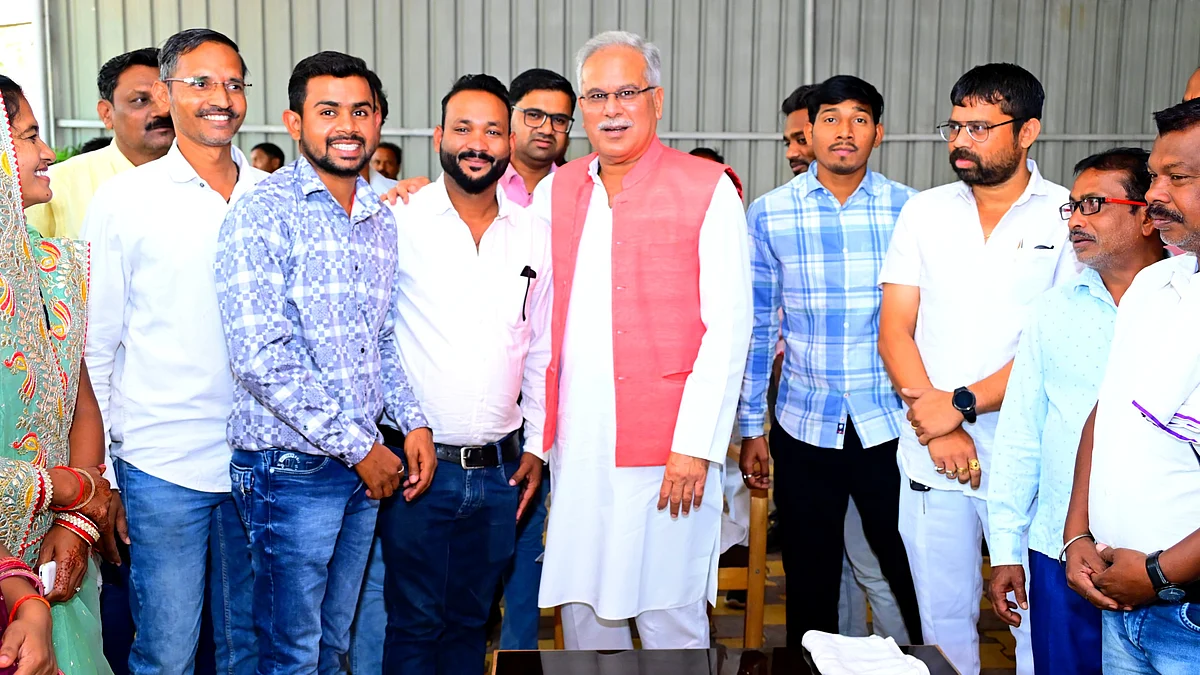 Ex-Chhattisgarh CM Bhupesh Baghel (centre, photo @bhupeshbaghel/X)