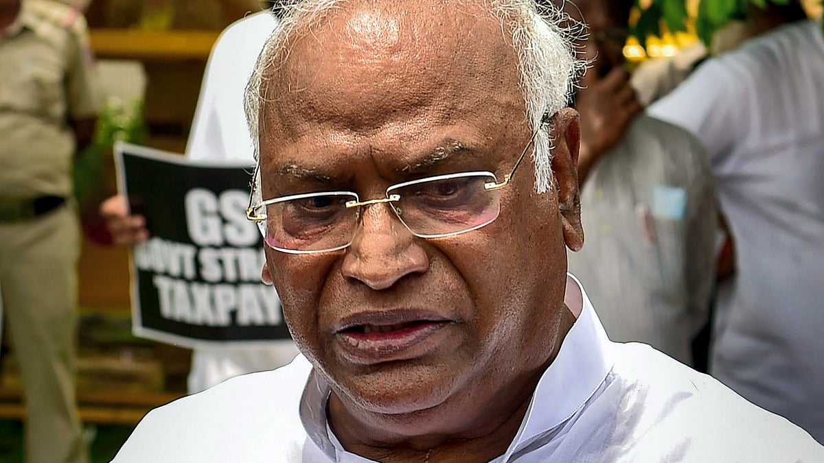 Seems ‘two anti-farmer parties’ have joined hands against farmers: Kharge
