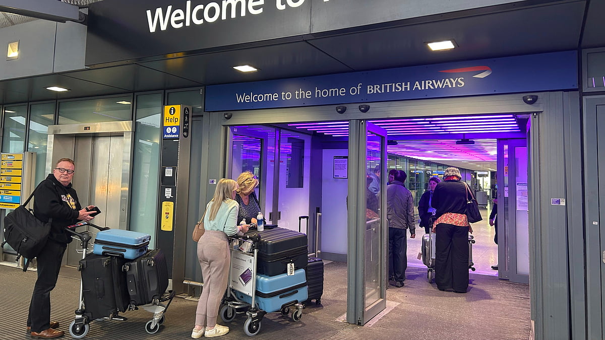 Flights resume at Heathrow after power outage forced closure of Europe’s busiest airport