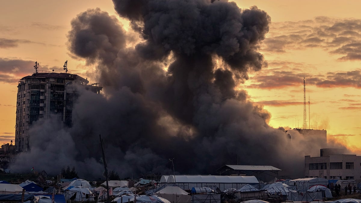 Israeli strikes in Gaza City on 22 March (photo: AP/PTI)