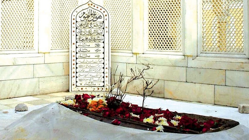 Why Aurangzeb lies buried under the open sky
