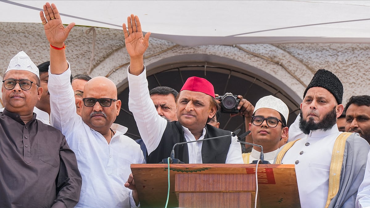Government creating obstacles in people celebrating Eid freely: Akhilesh Yadav