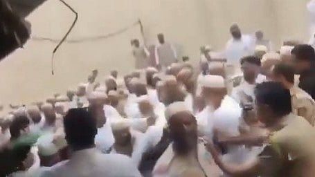 BNP and Jamaat workers clash in Bangladesh (photo: IANS)
